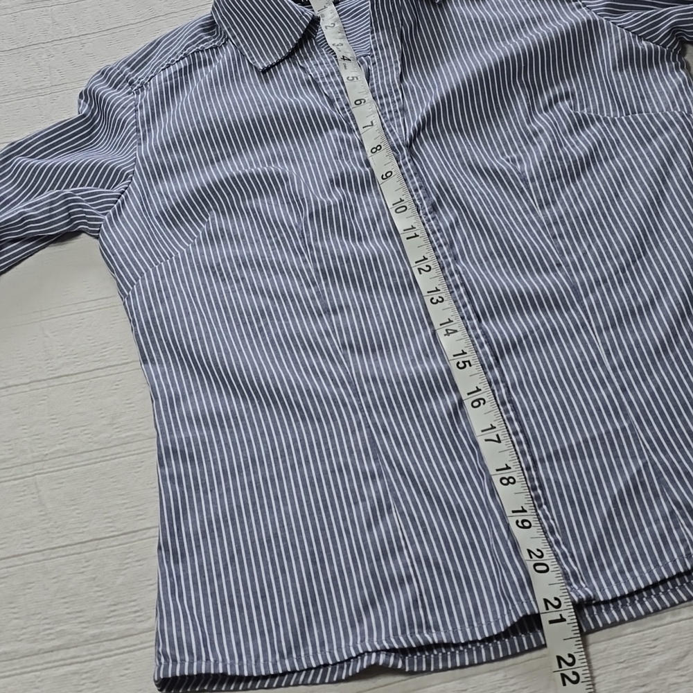 Phillip Russel Pinstripe Button-Up Shirt Women's Size XS - Picture 6 of 10